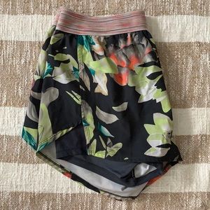 Patterned Athketic Shorts
